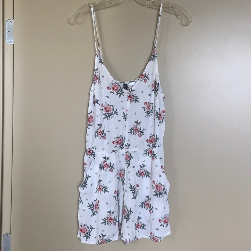 White Floral Romper (6)